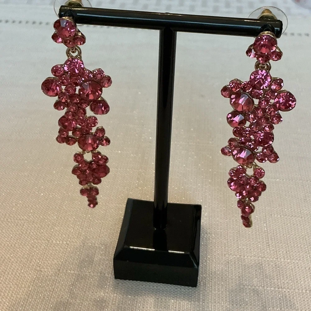 Pink Rhinestone Silver Tone Pendant Necklace and Earring Set